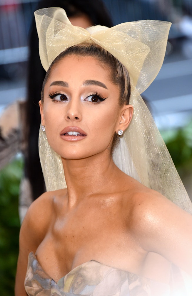 Ariana Grande Proves She's the Queen of Retro Beauty With a Giant Updo