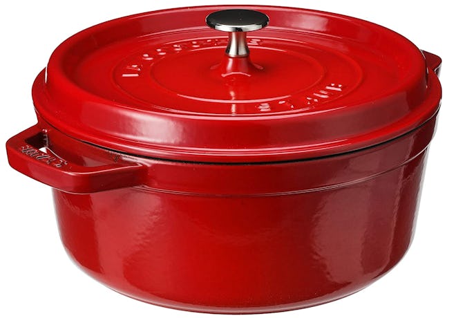 Staub Cast Iron Round Cocotte (4 Qt)