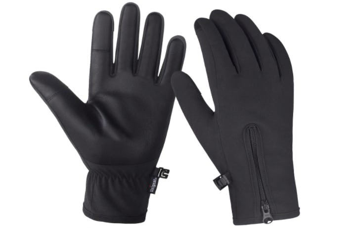 The 7 Best Thin Winter Gloves That Are Actually Warm In 2022