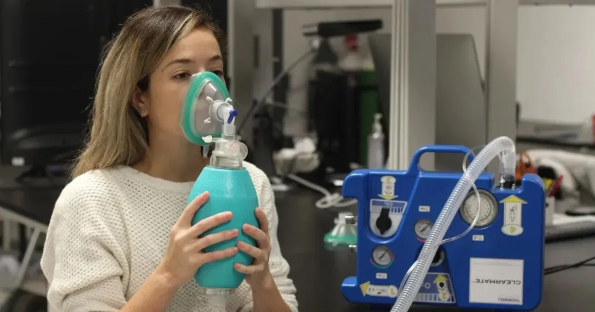 There's now a device that sobers you up through hyperventilation