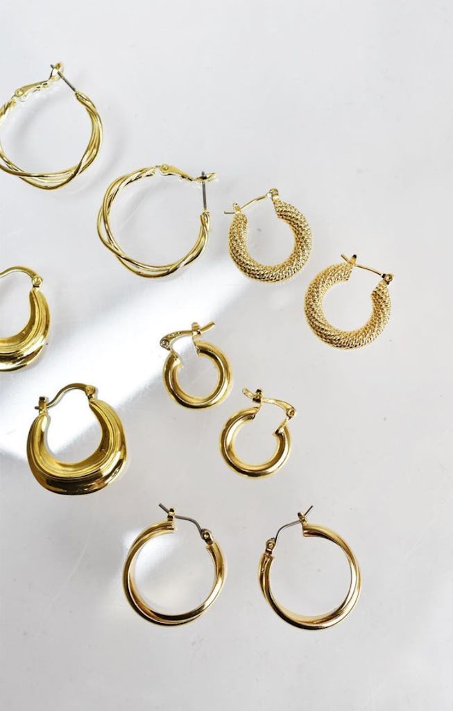 4 Hoop Earring Trends To Shop Show Off