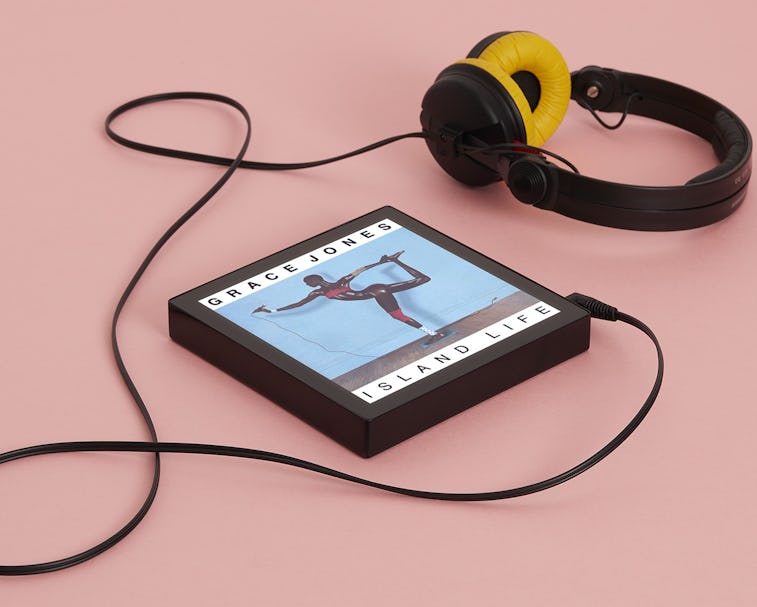 Sleevenote player promo image