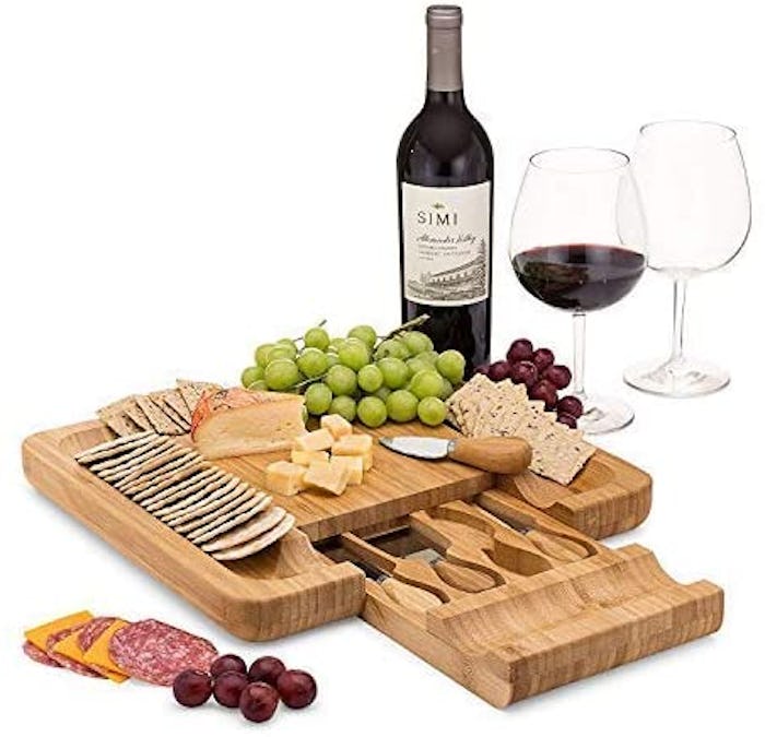 Dynamic Gear Bamboo Cheese Board Set