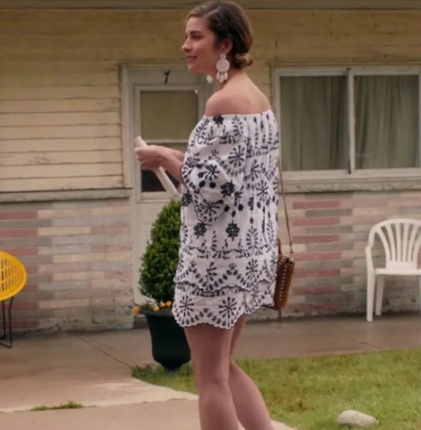 Alexis Rose 'Schitt's Creek' Looks To Try Alexis Rose 'Schitt's Creek' Looks To Try