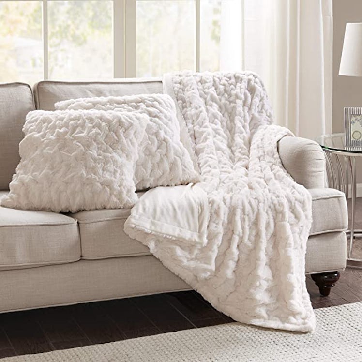 Comfort Spaces Ruched Faux Fur Plush (3-Piece)