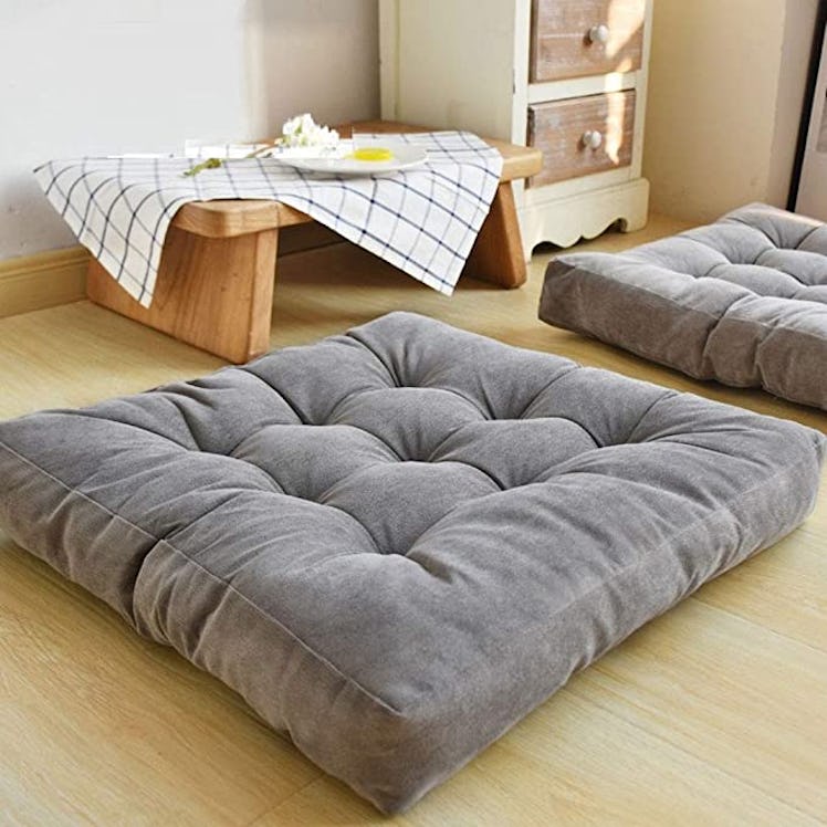 HIGOGOGO Solid Square Seat Cushion