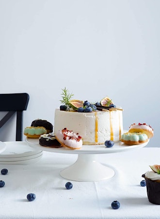 Sweese Porcelain Cake Stand