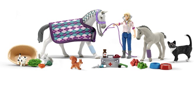 Schleich Horse Club 2020 24-Piece Kids Advent Calendar with Horse Toys