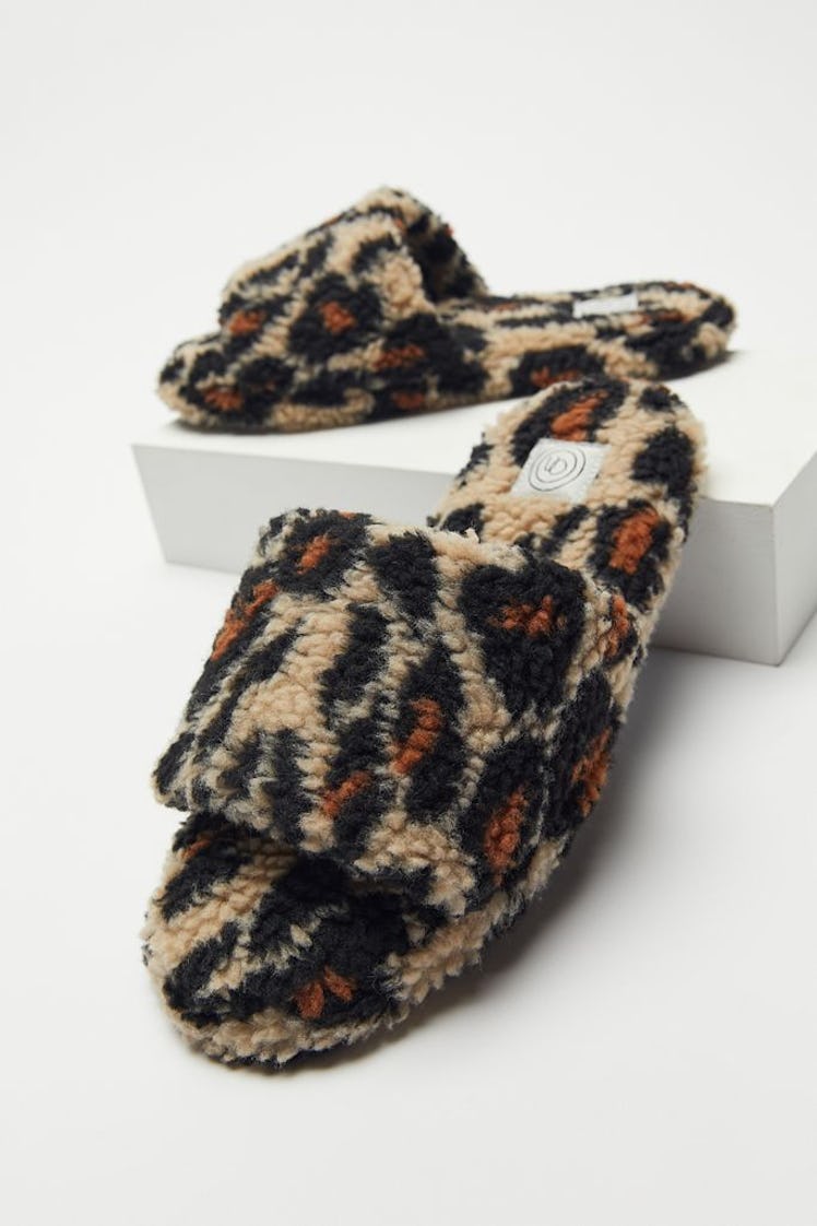 Urban Outfitters Suzy Sherpa Slipper