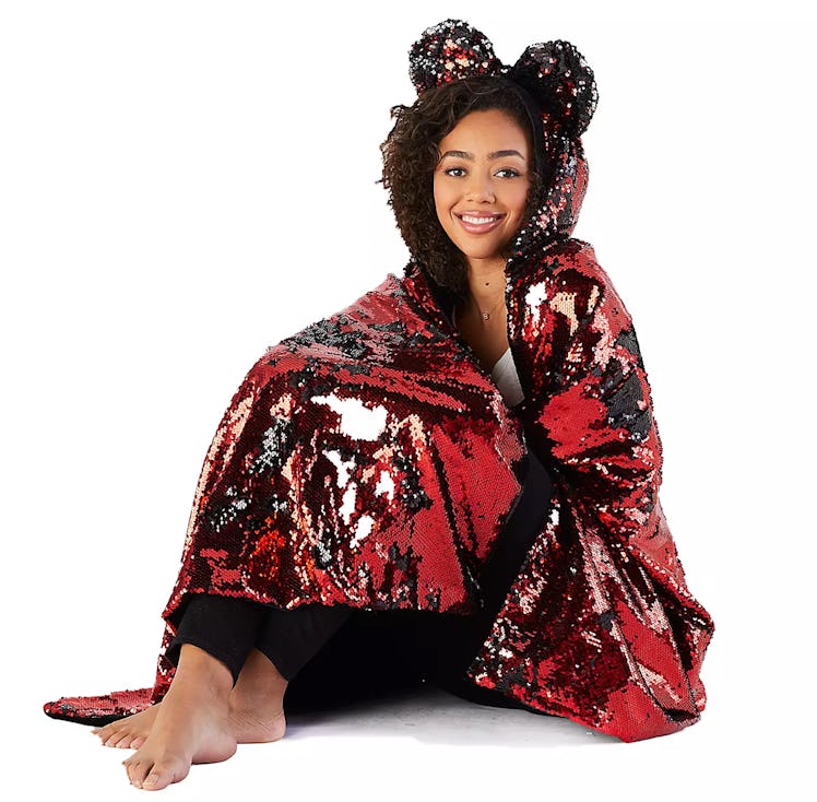 Minnie Mouse Reversible Sequin Hooded Throw Blanket