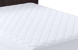 Utopia Bedding Quilted Fitted Mattress Pad 