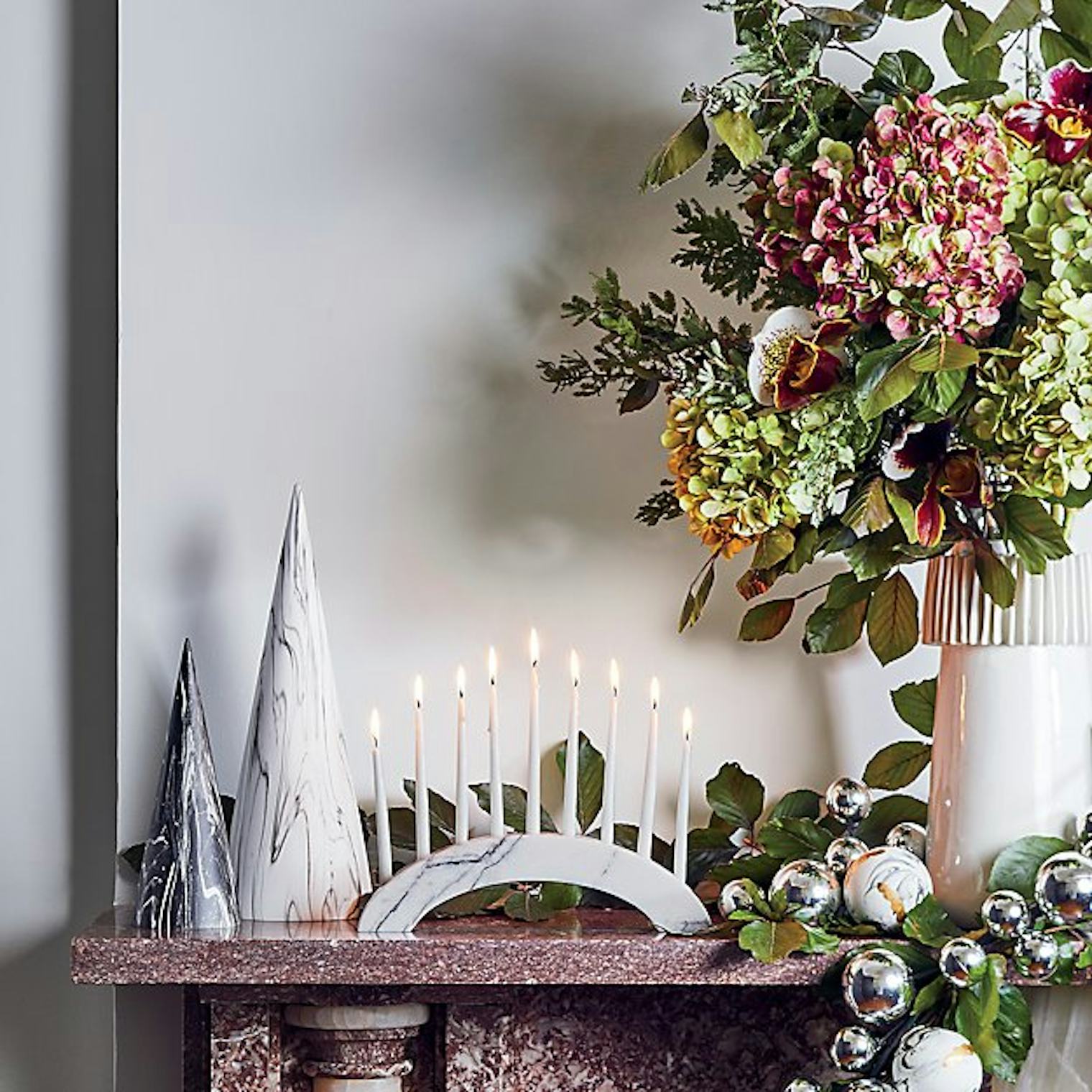 The Holiday 2020 Decor Trends We're Seeing Absolutely Everywhere