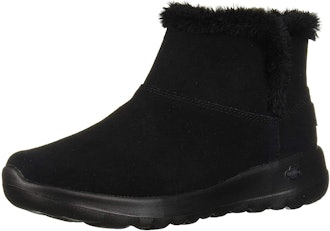 These faux fur lined Chukka boots are warm and comfortable for winter walking.