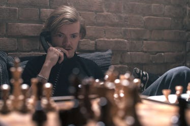 Is Benny Watts From 'The Queen's Gambit' A Real Person? He's Based On A  Chess Star