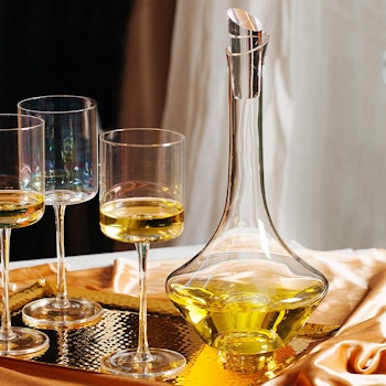 BTaT Wine Decanter with Stopper
