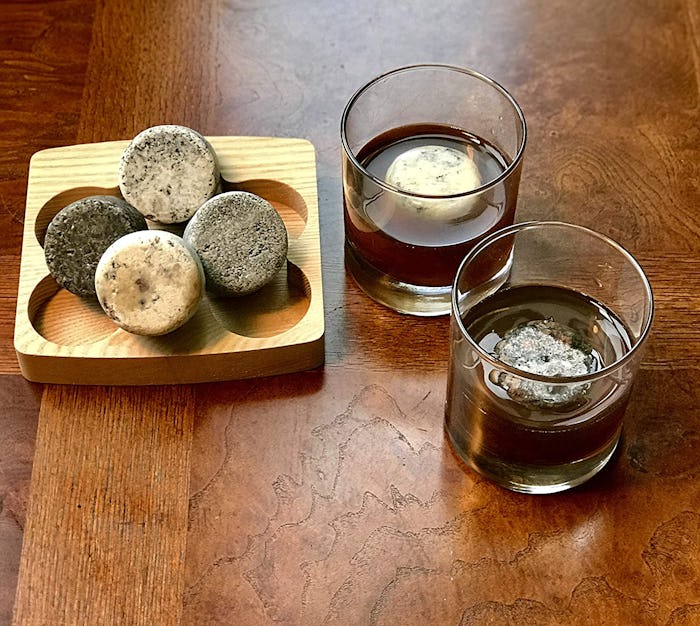 Sea Stones Whiskey Chilling Stones & Glasses Set