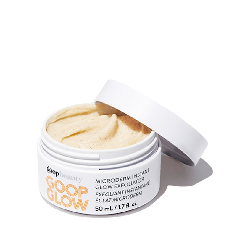 Naomi Watts' beauty routine features this GOOPGLOW Microderm Instant Glow Exfoliator. 