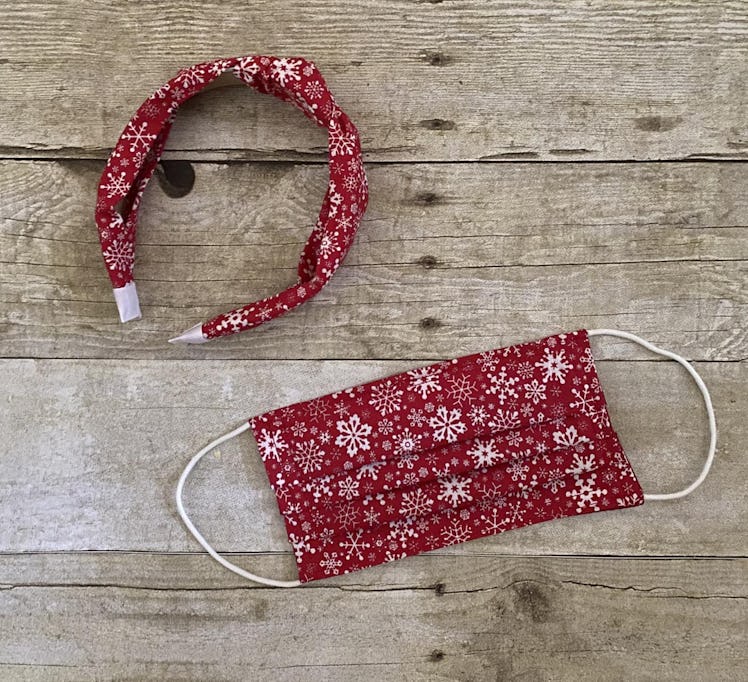 Red Snowflake Set