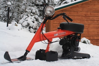 In the 1970s, Chrysler made a gas-powered snow bike called the Sno-Runner.