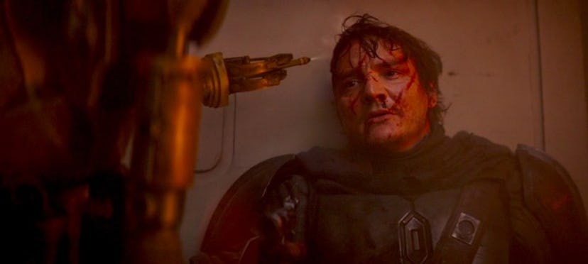 Pedro Pascal in 'The Mandalorian' season 1 finale.