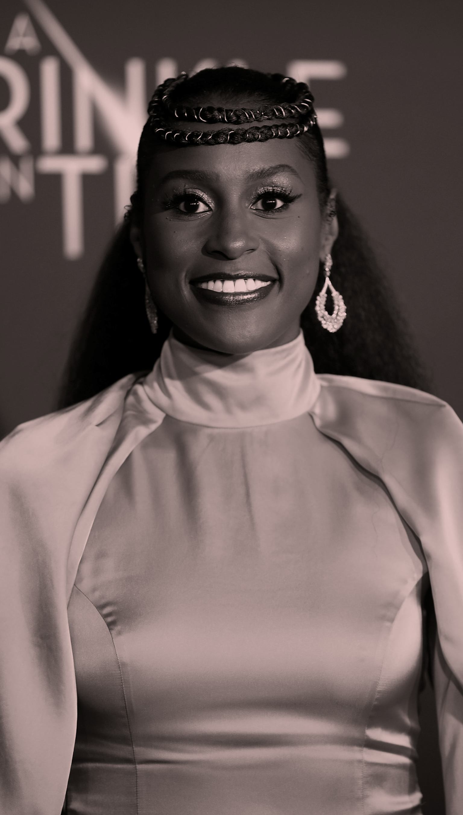 Issa Rae's Beauty Evolution Is Full Of Braids And Bright, Bold Makeup