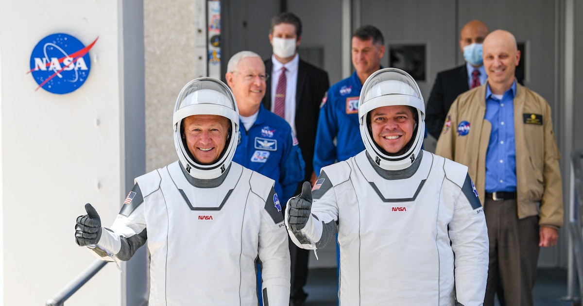 Image of article 'SpaceX Crew Dragon: Why the ship represents a new chapter in space travel'