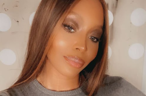 Naomi Campbell's glossy eye makeup how to.