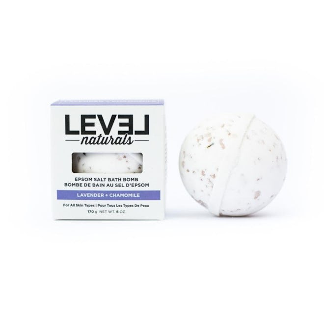 Level Naturals Epsom Salt Bath Bomb Lavender + Chamomile