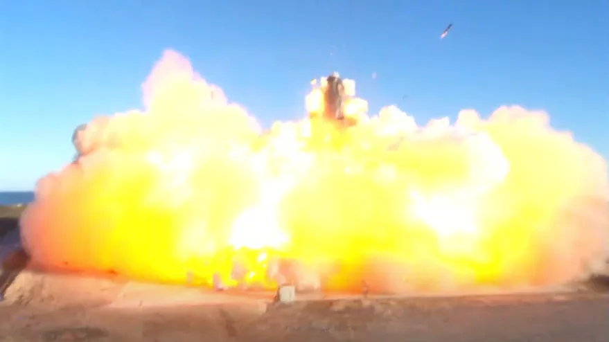 SpaceX SN8: Photos show an epic launch ... and fiery end
