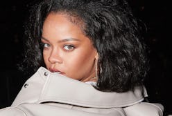 Fenty Beauty's Pro Filt’r Soft Matte Powder Foundation on Rihanna.