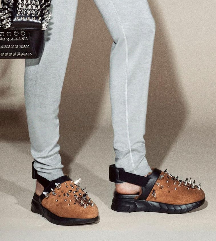Givenchy crocs 2025