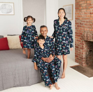 Men's Holiday Hot Air Balloon Print Flannel Matching Family Pajama Set - Wondershop™ - Navy