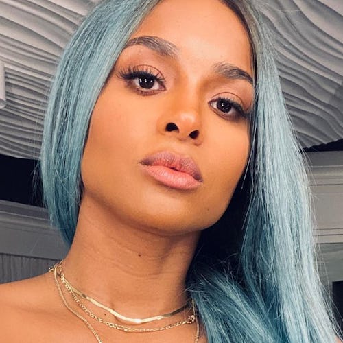 Ciara's long bangs have returned.