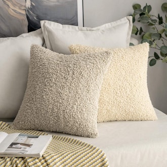 MIULEE Shaggy Fur Throw Pillow Covers (2-Pack)