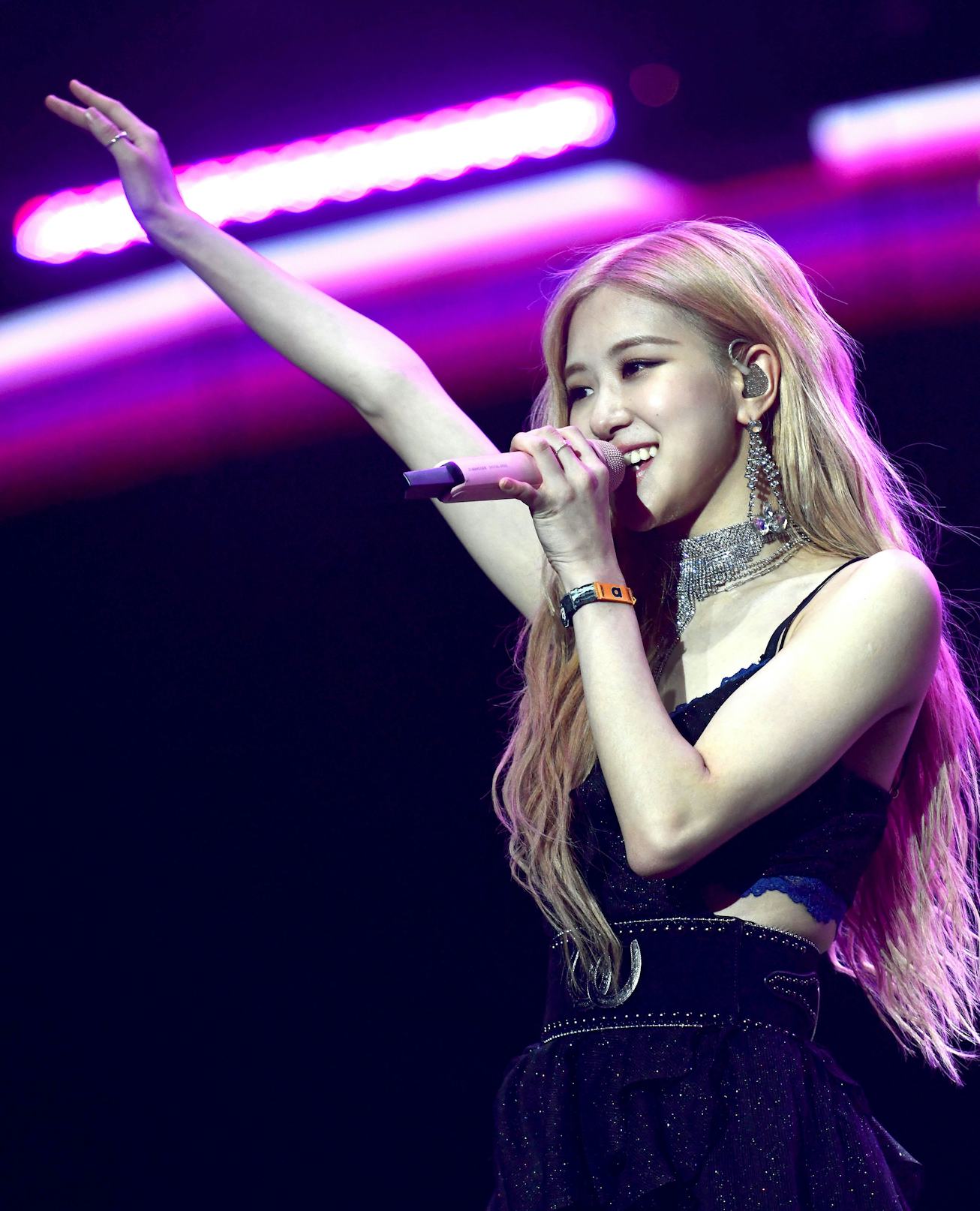 Rose of Blackpink performs at Coachella