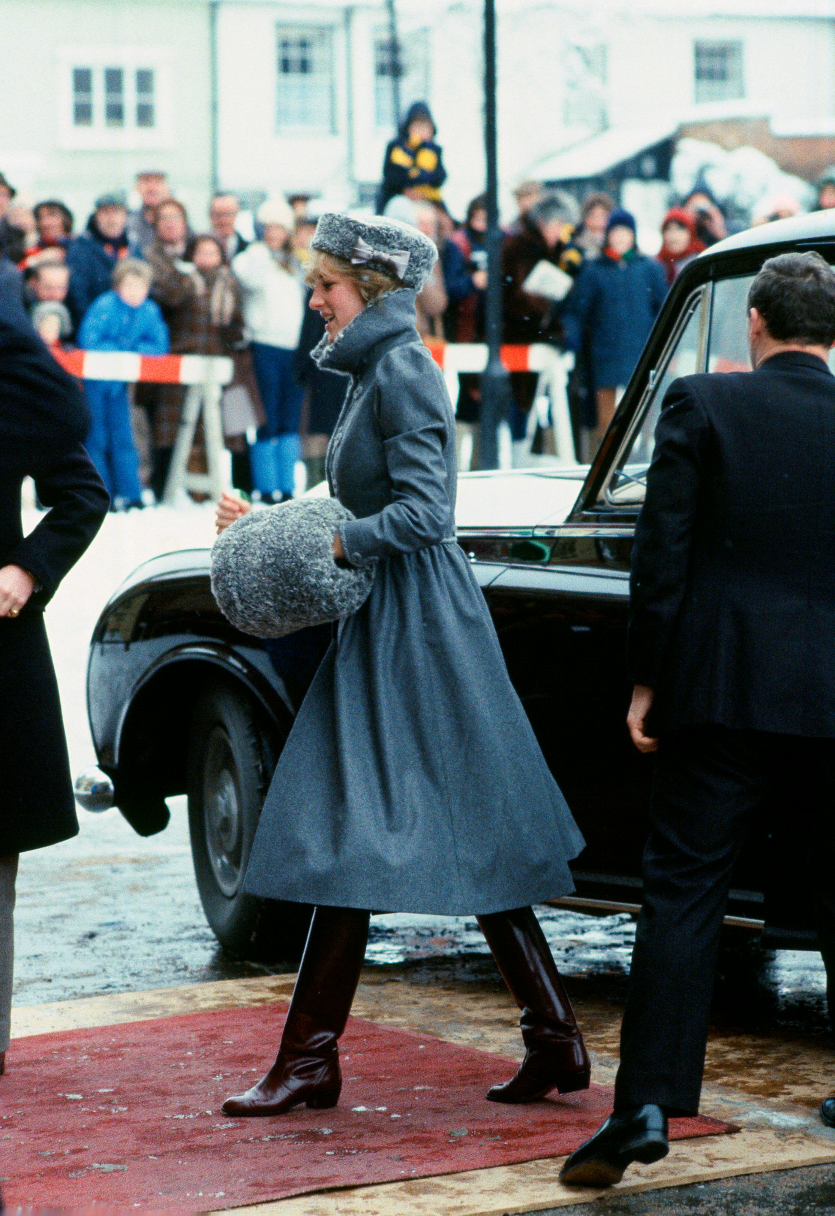 The Princess Diana Way To Dress For Christmas Day