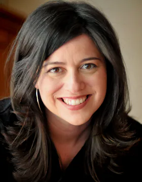Laura Mayes