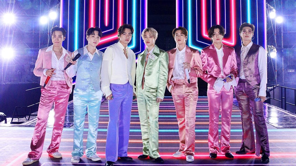 BTS' 2021 New Year's Eve Live Concert Setlist Was A Perfect Blend Of