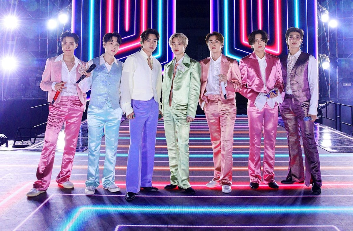 Bts 21 New Year S Eve Live Concert Setlist Was A Perfect Blend Of Old New Bts 21 New Year S Eve Live Concert Setlist Was A Perfect Blend Of Old New