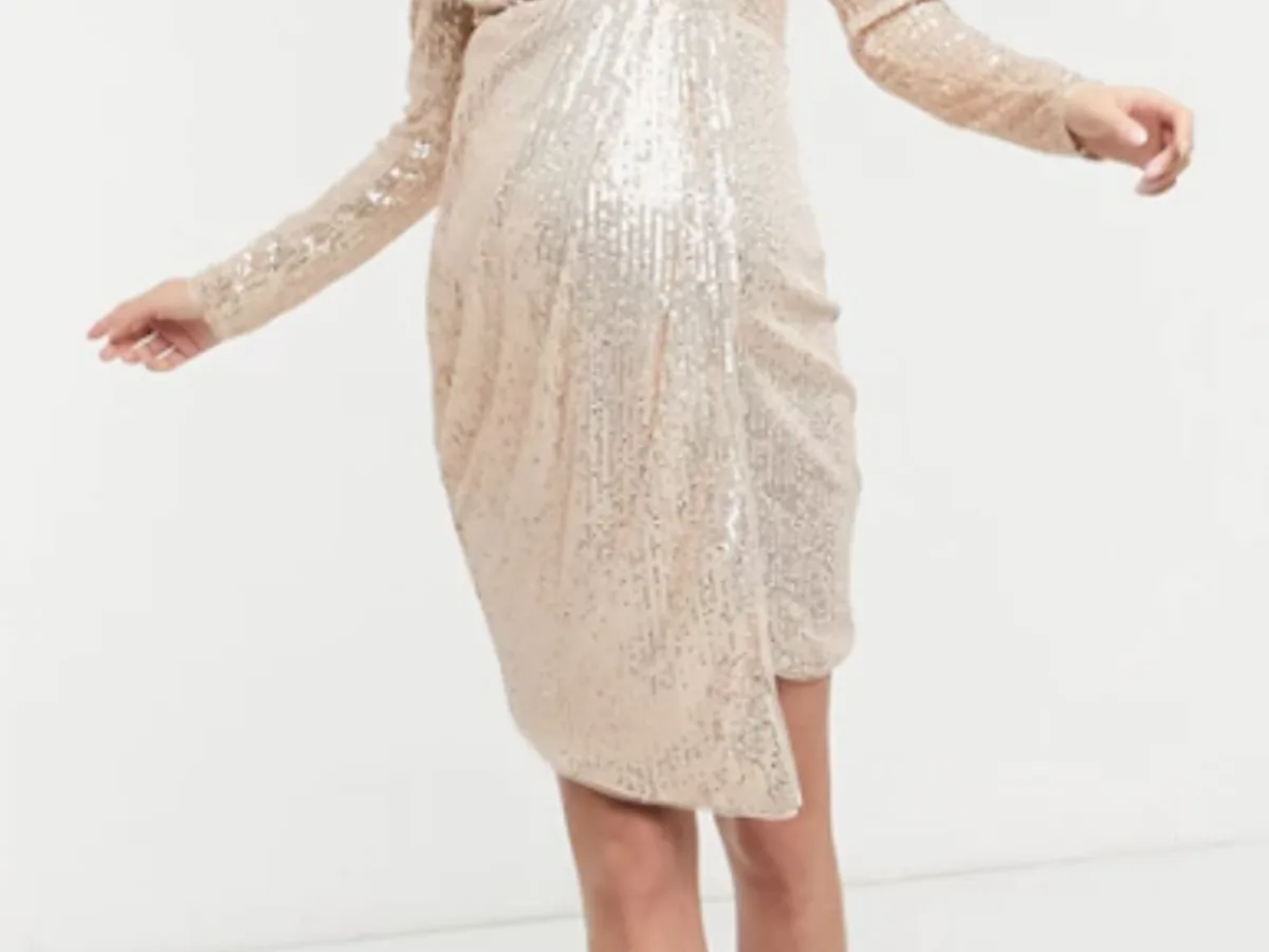 15 New Year's Eve 2020 Maternity Dresses To Ring In 2021 15 New Year's Eve 2020 Maternity Dresses To Ring In 2021