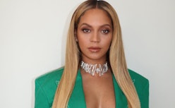Beyoncé gifted her closest girlfriends a 2020 necklace with a cheeky message
