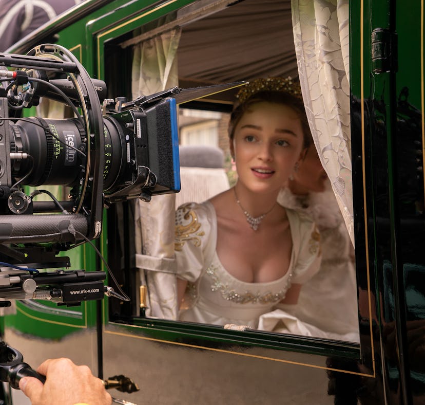 Daphne in Bridgerton Season 1
