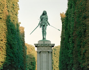 Wonder Woman statue in a Parisian garden