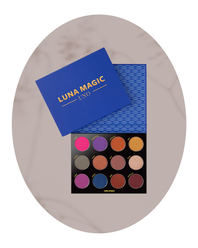 Luna Magic Eyeshadow Makeup Palette 