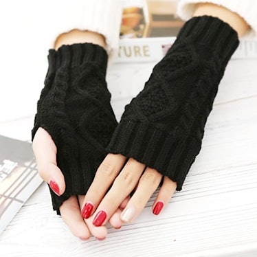 Justay Crochet Arm Warmers (2 Pairs)
