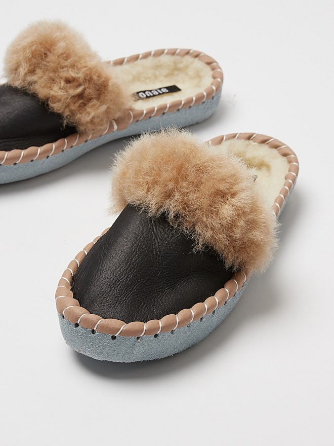 ONAIE Dark Mule Sheepskin Slippers