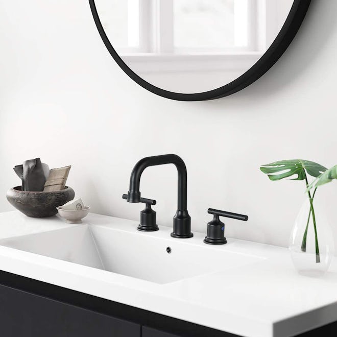 WOWOW Two Handles Widespread Bathroom Faucet