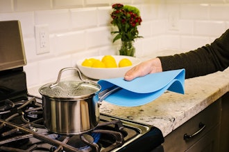 Safe Grabs Silicone Microwave Mat