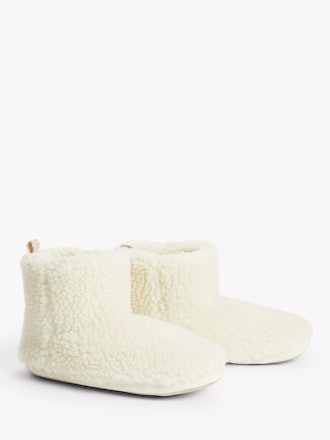 John Lewis & Partners Borg Sustainable Faux Fur Boot Slippers, Cream