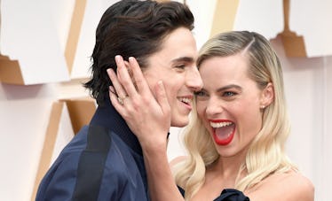 Timothée Chalamet photobombed Margot Robbie on the 2020 Oscars red carpet.